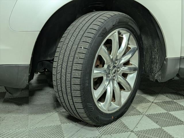 2010 Lincoln MKT Base