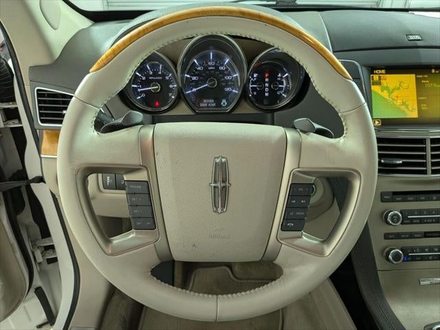 2010 Lincoln MKT Base