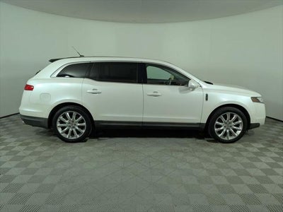2010 Lincoln MKT Base