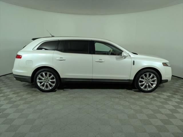 2010 Lincoln MKT Base