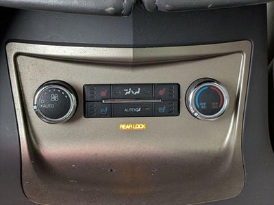 2010 Lincoln MKT Base