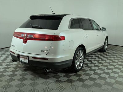 2010 Lincoln MKT Base