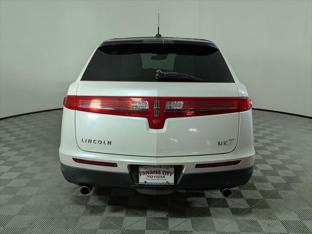 2010 Lincoln MKT Base