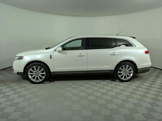 2010 Lincoln MKT Base