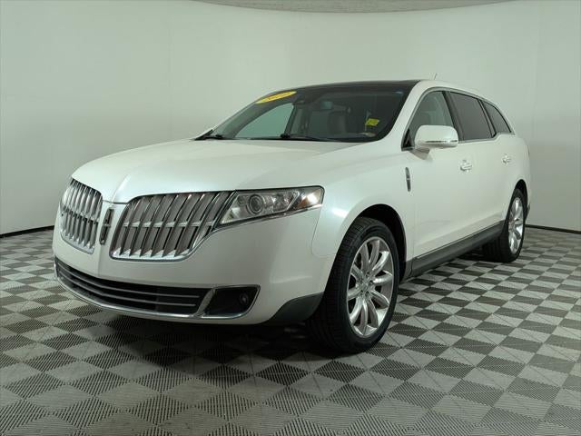 2010 Lincoln MKT Base