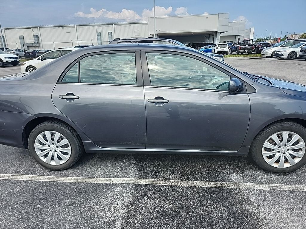 2013 Toyota COROLLA LE
