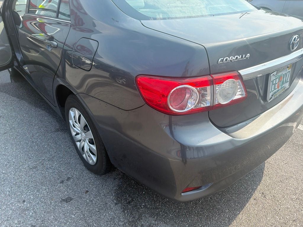 2013 Toyota COROLLA LE