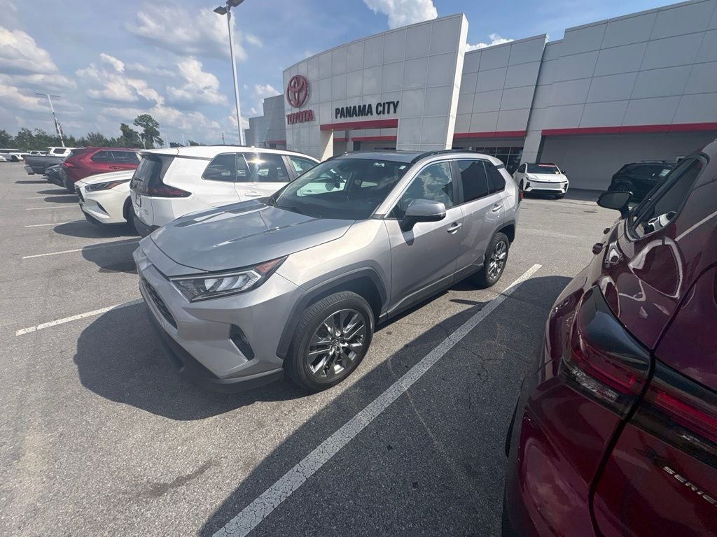2020 Toyota RAV4 XLE Premium