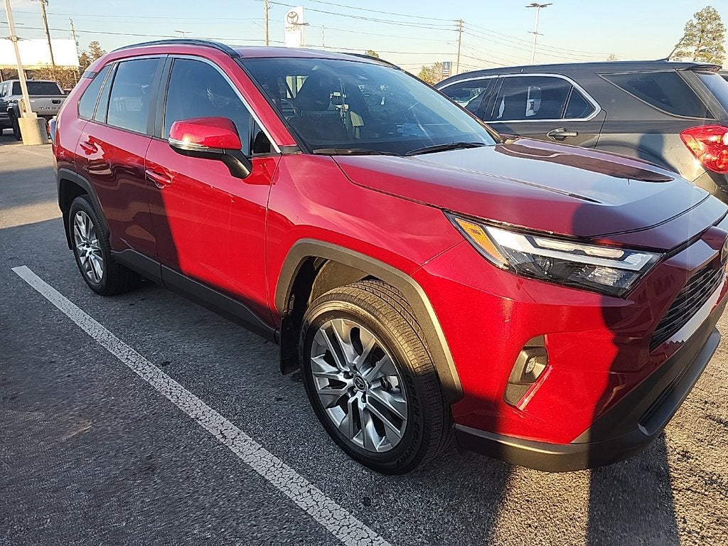 2025 Toyota RAV4 XLE Premium