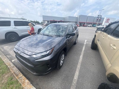 2025 Toyota RAV4 LE