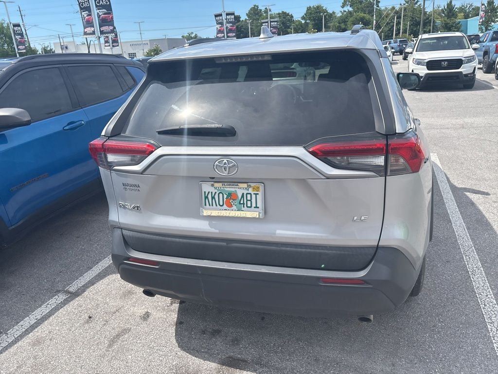 2020 Toyota RAV4 LE