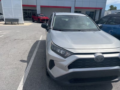 2020 Toyota RAV4 LE