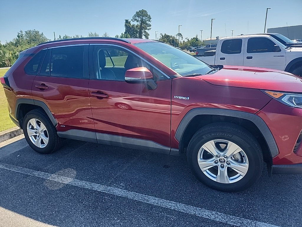 2021 Toyota RAV4 Hybrid XLE