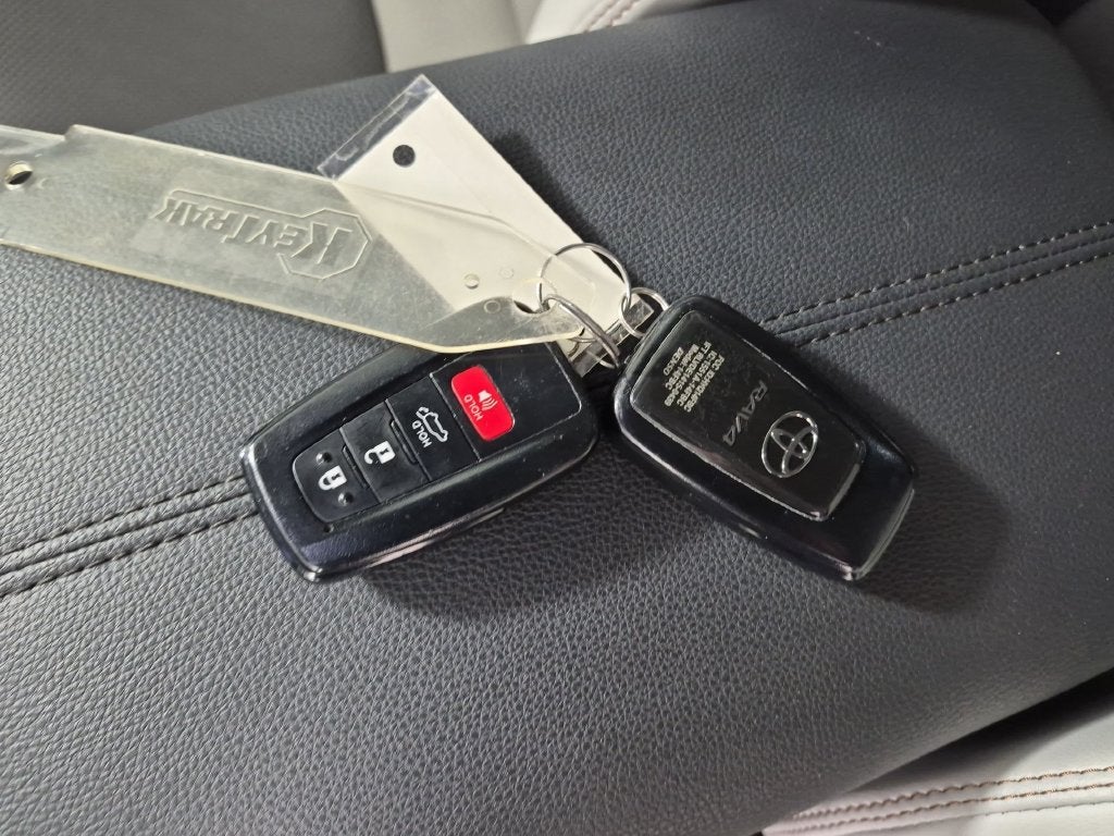 2021 Toyota RAV4 Limited
