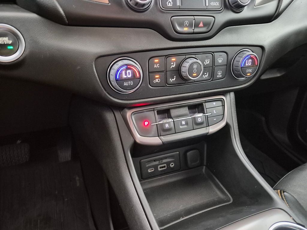 2023 GMC Terrain AT4