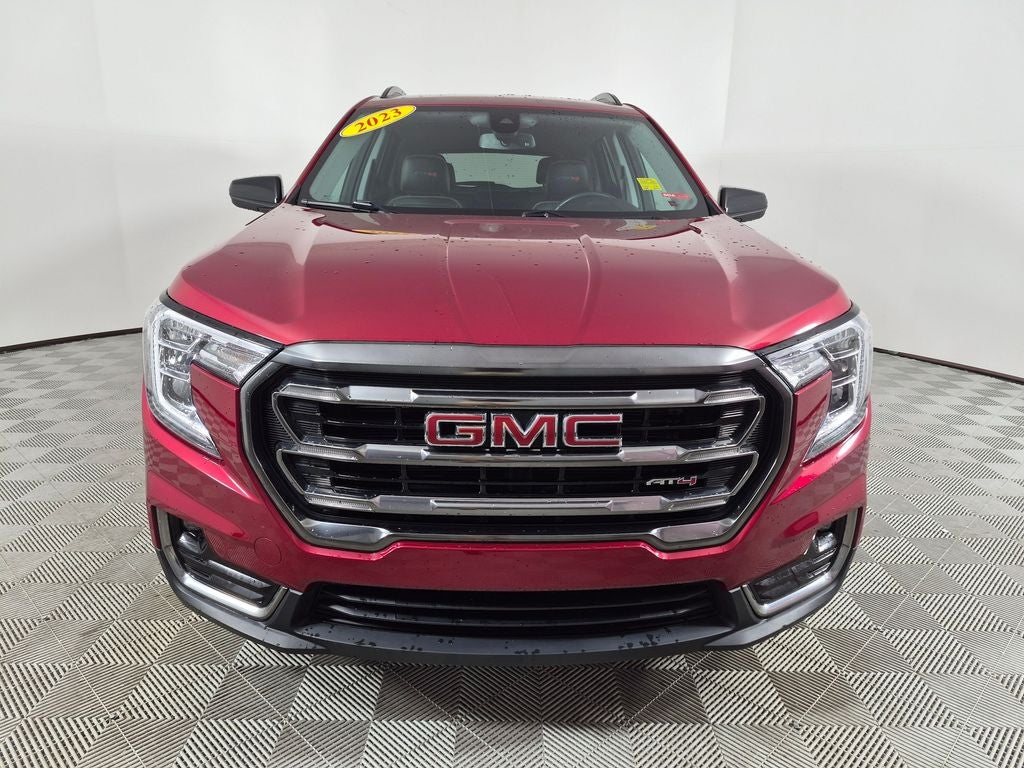 2023 GMC Terrain AT4