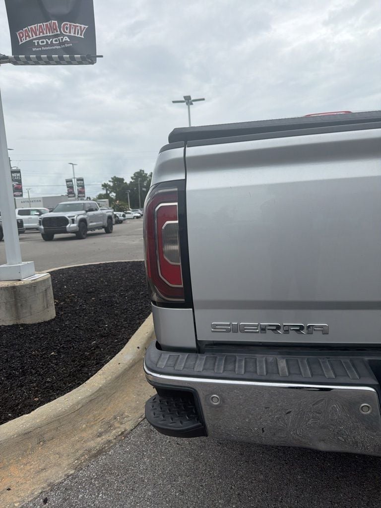 2017 GMC Sierra SLT