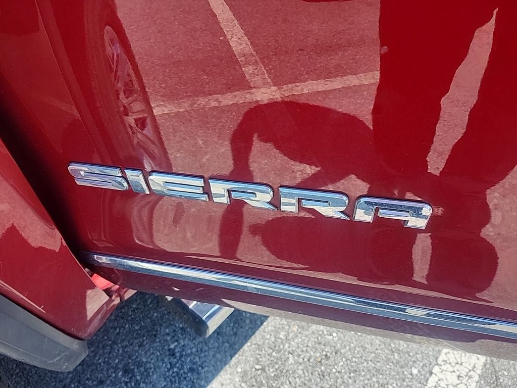 2018 GMC Sierra SLT