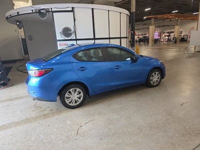 2019 Toyota Yaris L