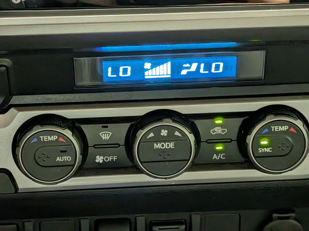 2022 Toyota TACOMA SR5 SR5 V6