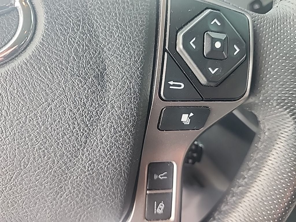 2022 Toyota TACOMA SR5 SR5 V6