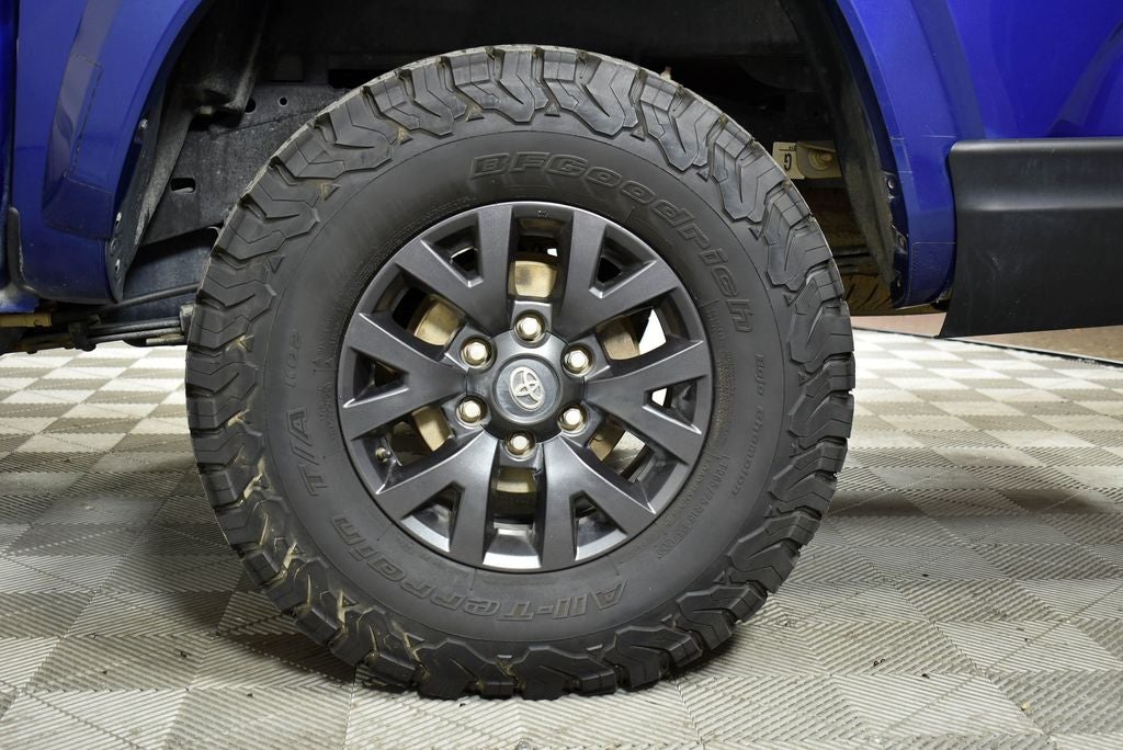 2022 Toyota TACOMA SR5 SR5 V6