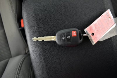 2022 Toyota TACOMA SR5 SR5 V6