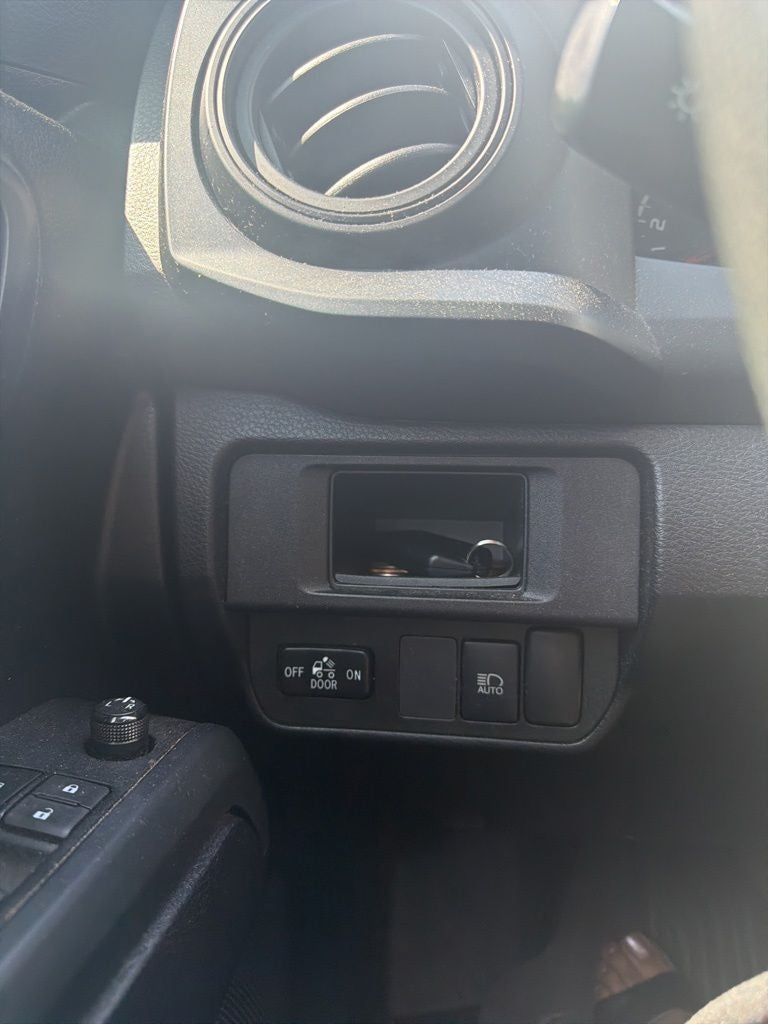 2019 Toyota Tacoma SR5 V6