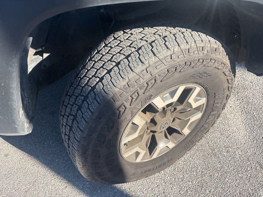 2022 Toyota Tacoma TRD Off-Road V6