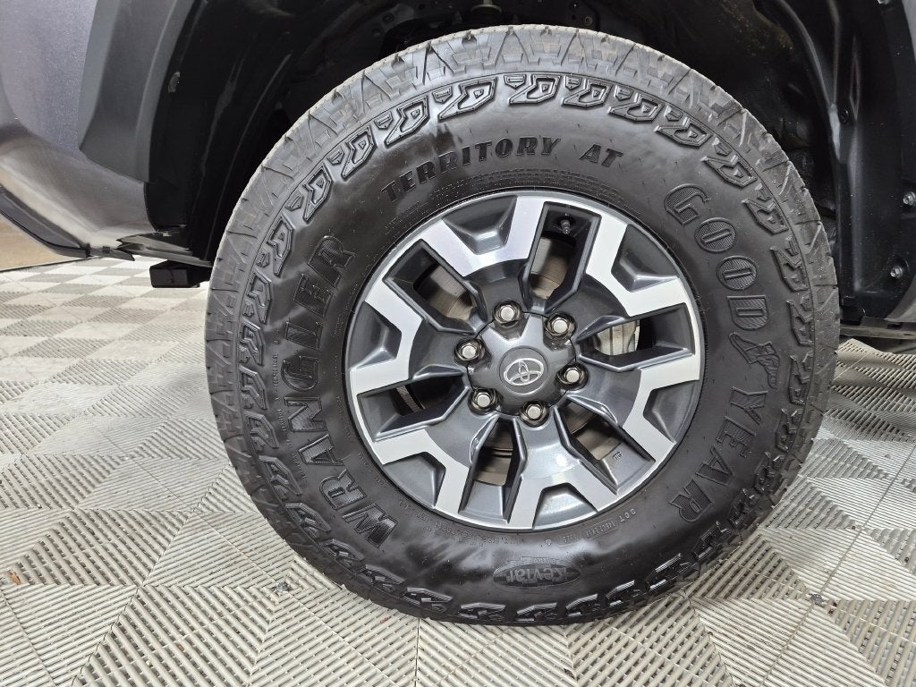 2022 Toyota Tacoma TRD Off-Road V6