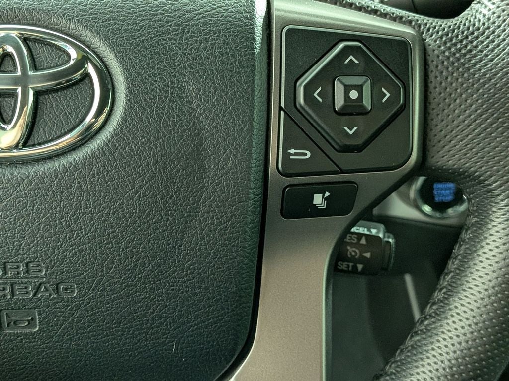 2016 Toyota Tacoma Limited V6