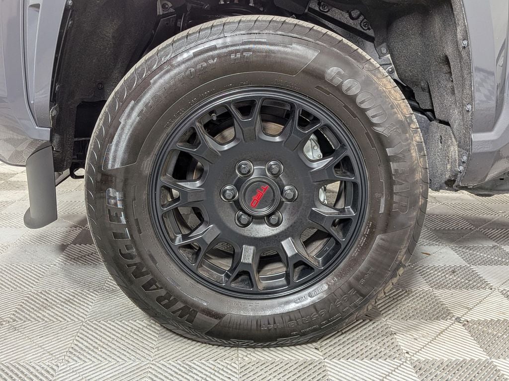 2025 Toyota TACOMA SR5 SR5