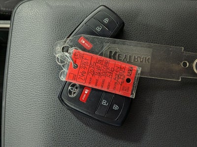 2025 Toyota TACOMA SR5 SR5