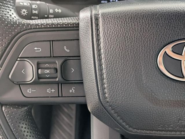2025 Toyota TACOMA SR5 SR5