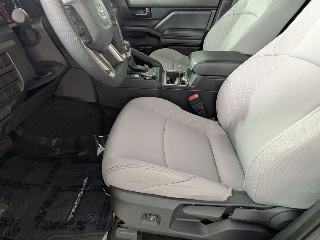 2025 Toyota TACOMA SR5 SR5