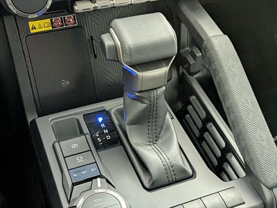 2025 Toyota TACOMA SR5 SR5