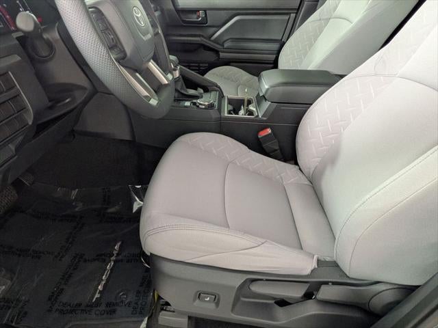 2025 Toyota TACOMA SR5 SR5