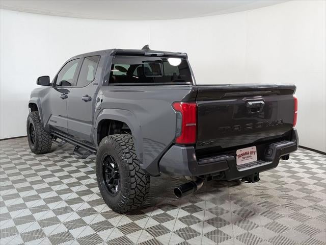 2025 Toyota TACOMA SR5 SR5