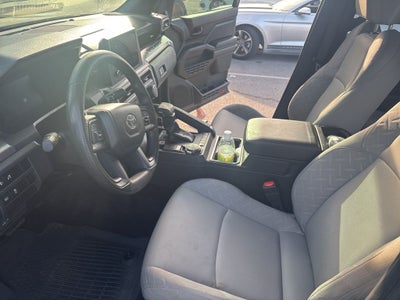 2024 Toyota TACOMA SR5 SR5