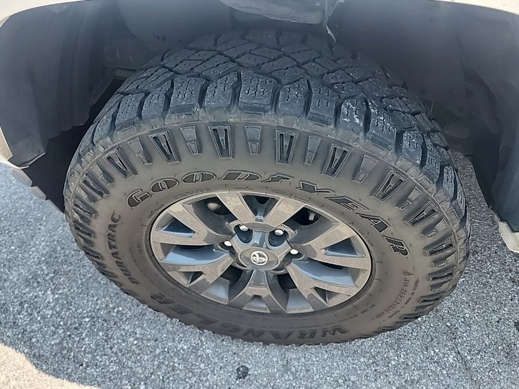 2023 Toyota Tacoma SR5 V6