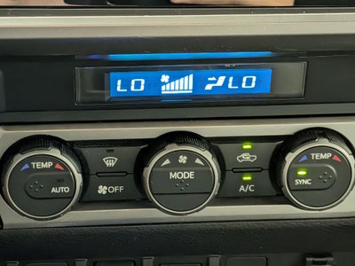 2022 Toyota TACOMA SR5 SR5 V6
