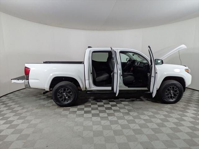 2022 Toyota TACOMA SR5 SR5 V6