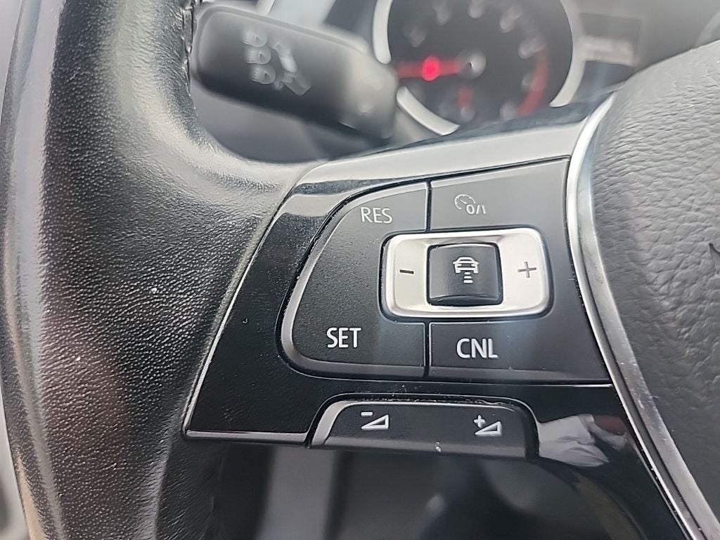2018 Volkswagen Tiguan 2.0T SE
