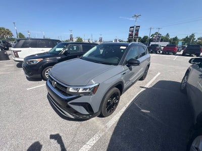 2023 Volkswagen Taos 1.5T SE