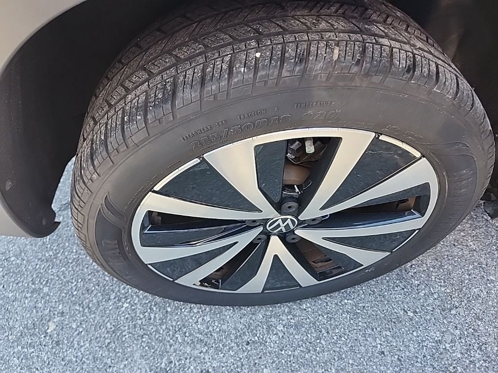 2023 Volkswagen Taos 1.5T SE