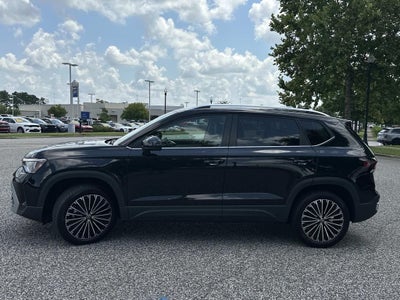 2025 Volkswagen Taos 1.5T SE