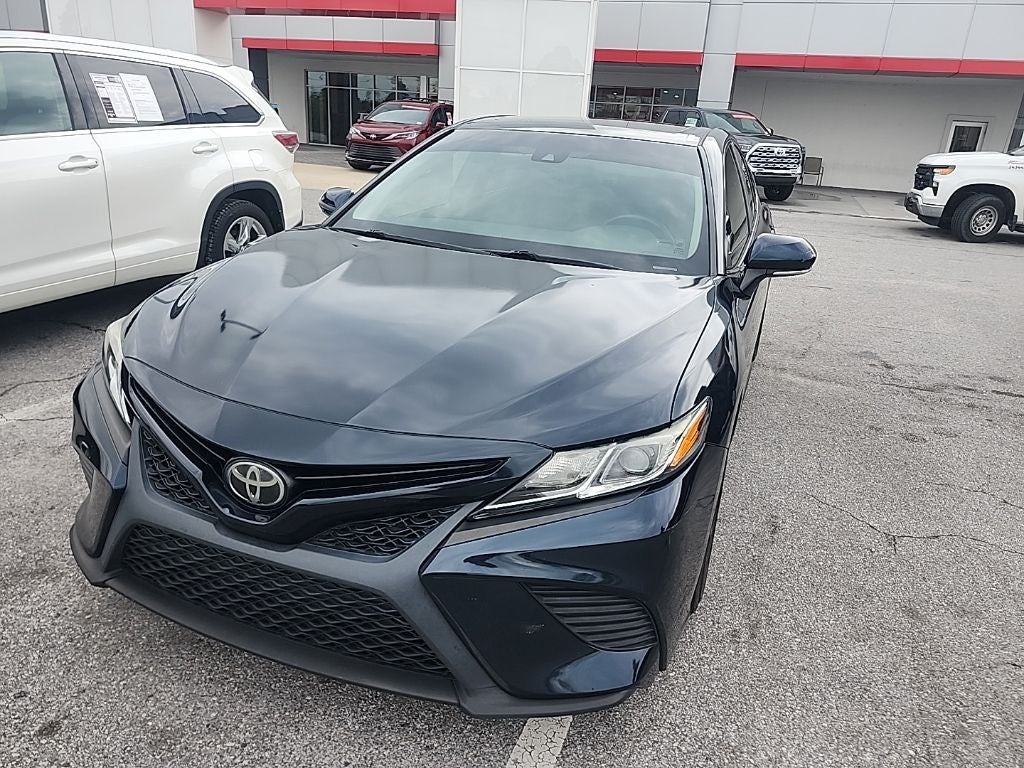 2018 Toyota Camry SE