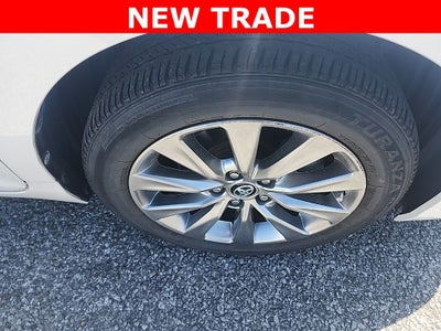 2017 Toyota Camry Hybrid XLE