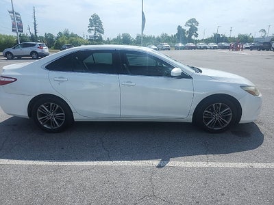 2015 Toyota CAMRY SE