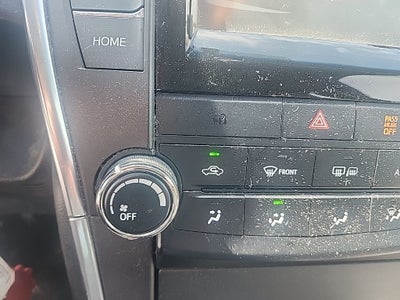 2015 Toyota CAMRY SE
